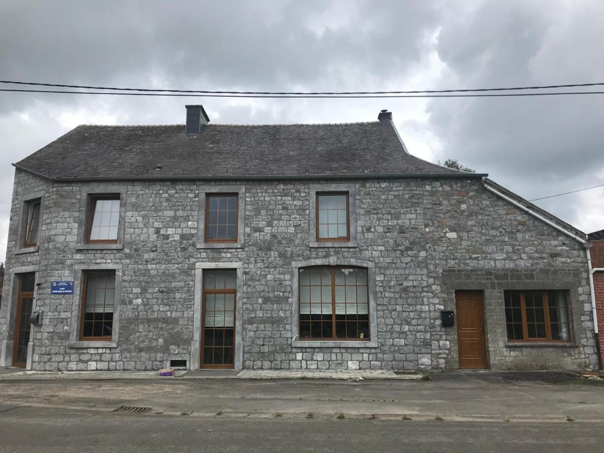 Petite Maison A La Campagne Couvin Exterior foto